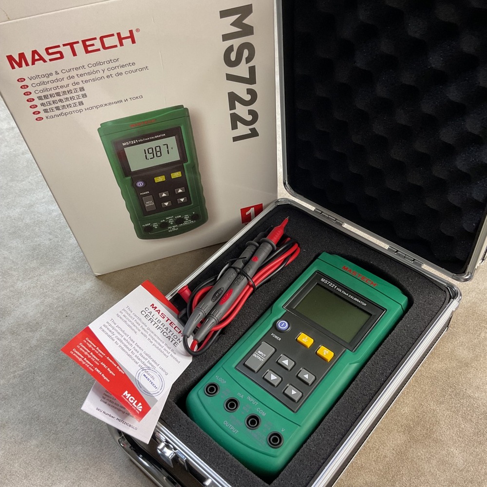 MASTECH MS7221 Voltage Current Calibrator with Case and Manual‎